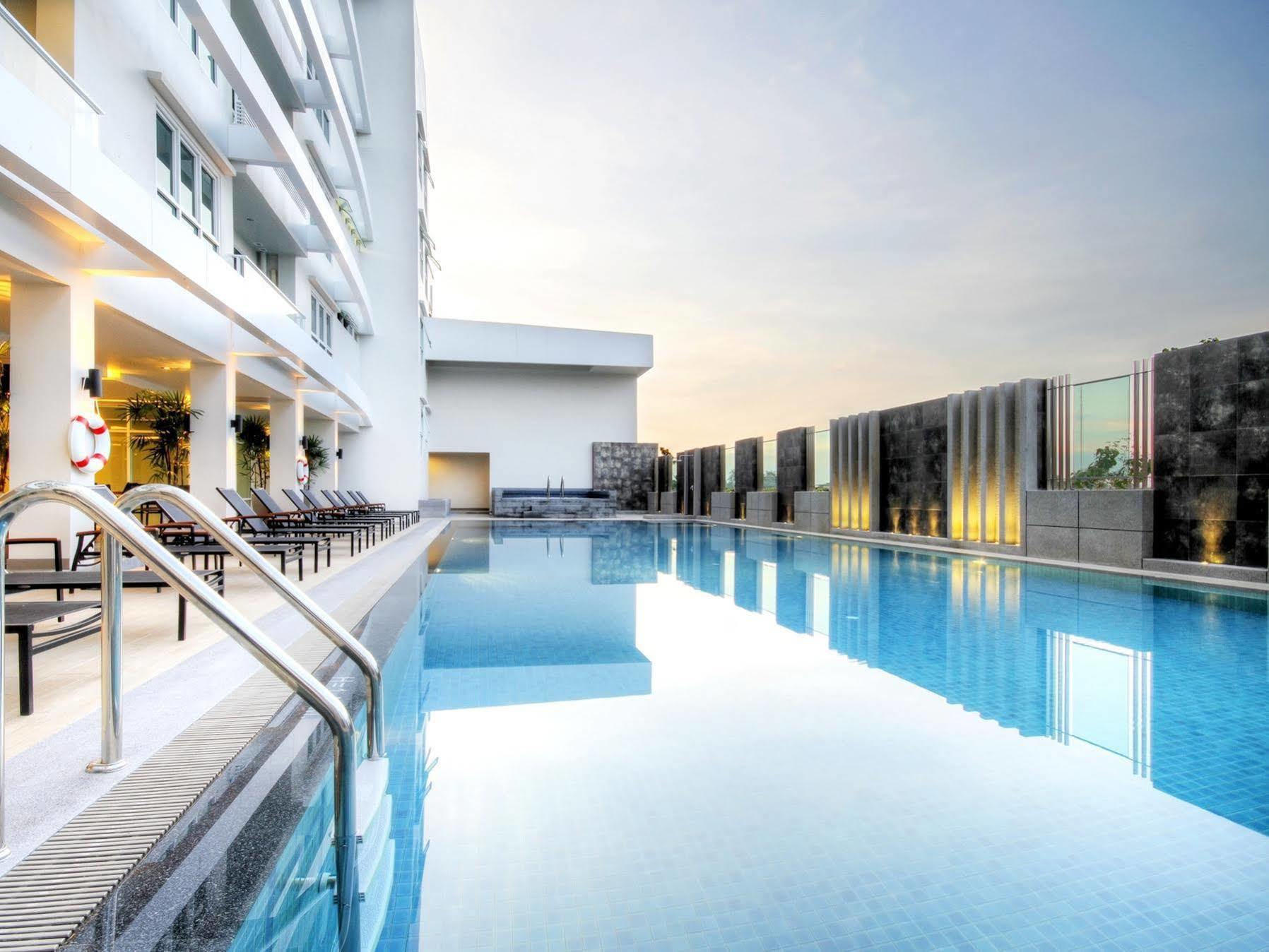 Classic Kameo Hotel & Serviced Apartments, Ayutthaya Exterior photo
